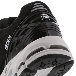 New Balance 1906R Black Unisex Sneakers
