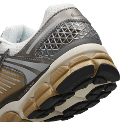 Nike Zoom Vomero 5 Mtlc Pewter Beige Unisex Sneakers