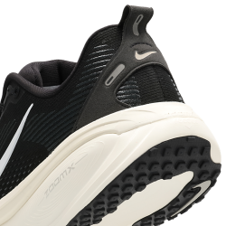 Nike Zoom Vomero 18 Black Summit White Unisex Sneakers
