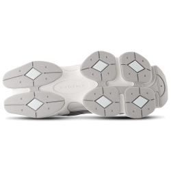 New Balance 9060 Sneakers