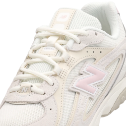 New Balance 204L Unisex Sneakers