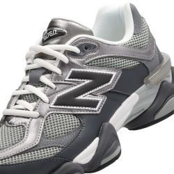 New Balance 9060 Sneakers