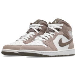 Jordan Air Jordan 1 Mid Unisex Sneakers