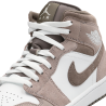 Jordan Air Jordan 1 Mid Unisex Sneakers