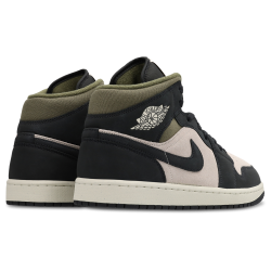 Jordan Air Jordan 1 Mid Unisex Sneakers