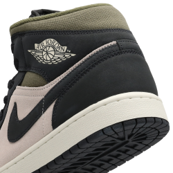 Jordan Air Jordan 1 Mid Unisex Sneakers