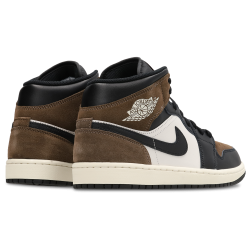 Jordan Air Jordan 1 Mid Unisex Sneakers