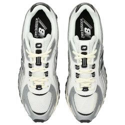 New Balance 204 L Silver Gray Unisex Sneakers