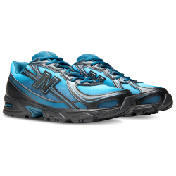 New Balance 740 Streamsong Black Baskets Unisexes